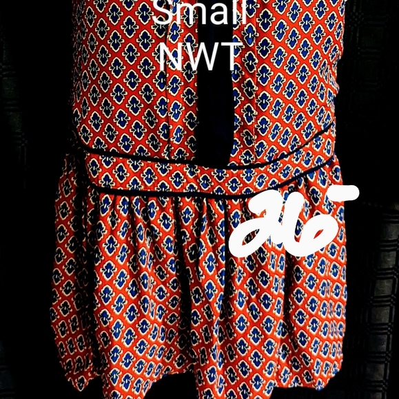 Dress - Picture 2 of 2